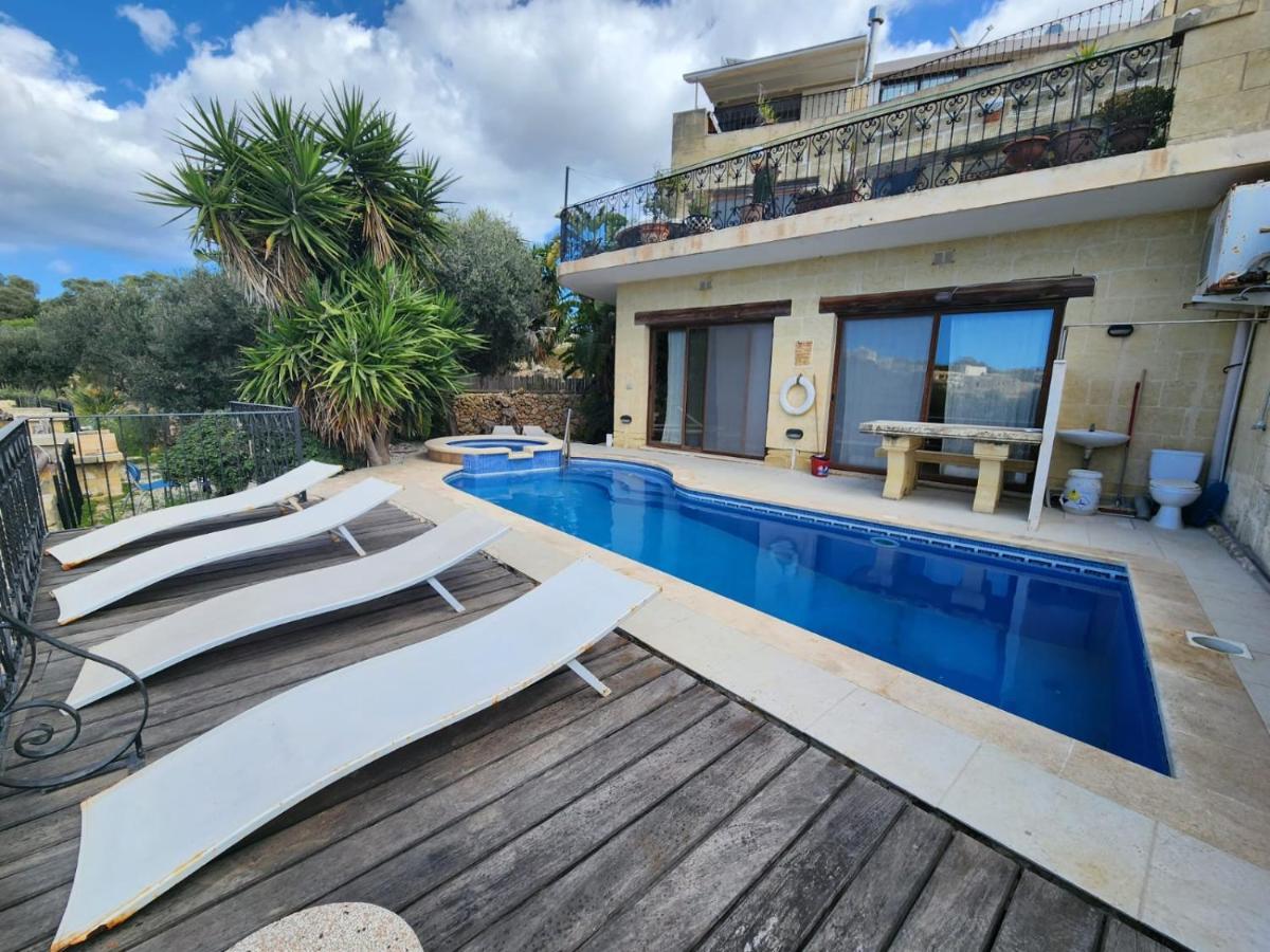 Gozo Island Escape Sleeps 4 With Private Bathroom Ghajn il-Kbira  Εξωτερικό φωτογραφία