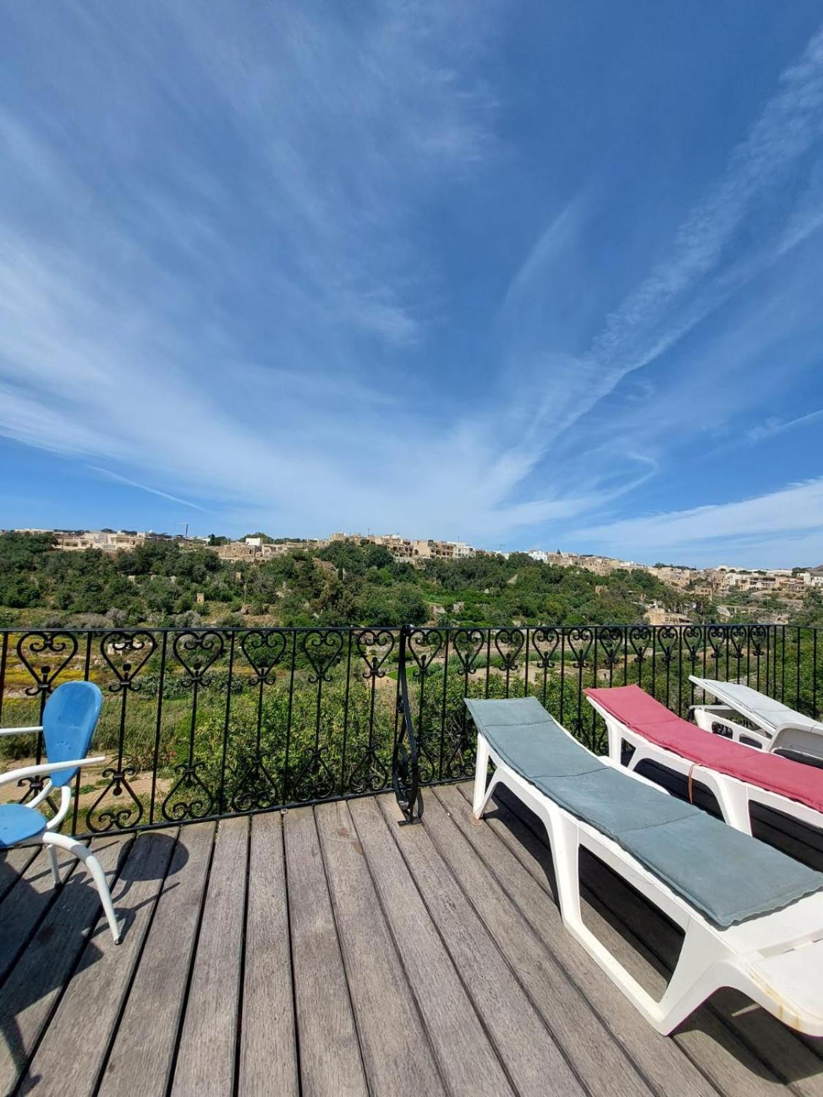 Gozo Island Escape Sleeps 4 With Private Bathroom Ghajn il-Kbira  Εξωτερικό φωτογραφία